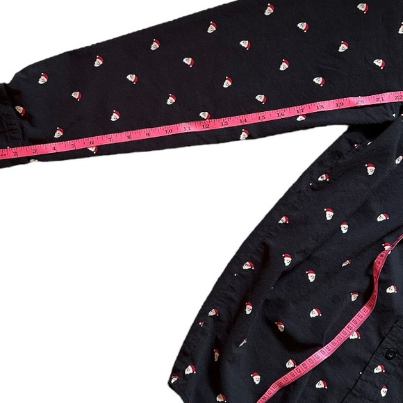 Long-Sleeved Shirt W. Small Santa faces!  Size XL, runs small. - Picture 7 of 9